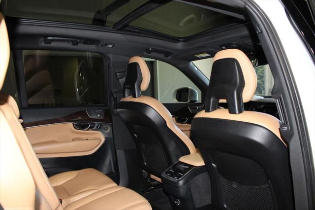 2017 Volvo XC90 T6 Momentum