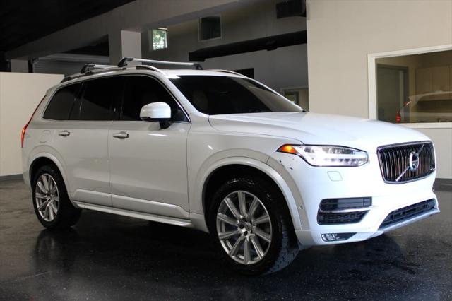 2017 Volvo XC90 T6 Momentum