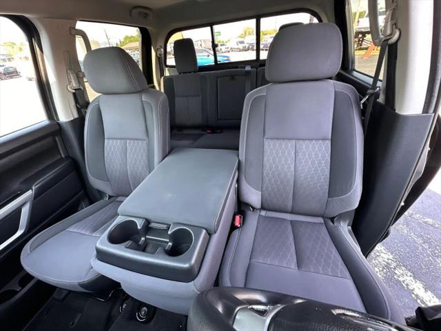 2021 Nissan Titan Crew Cab SV 4x2