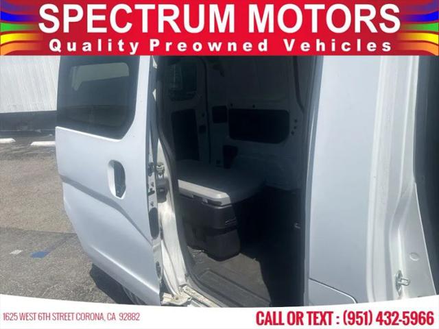2015 Nissan NV200 S