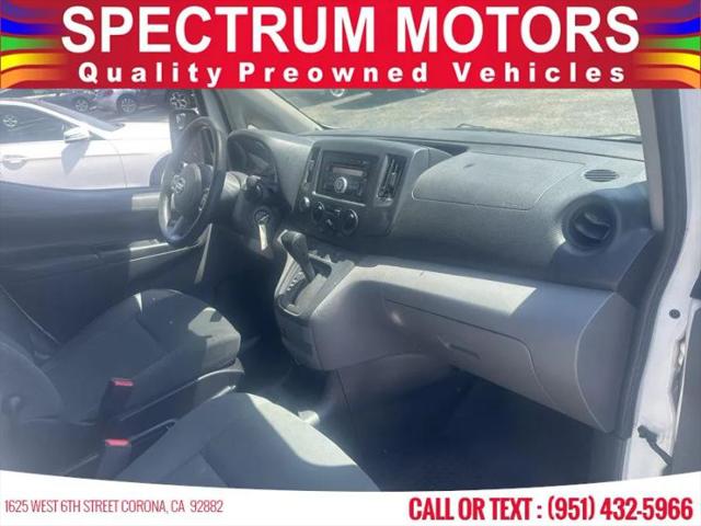 2015 Nissan NV200 S