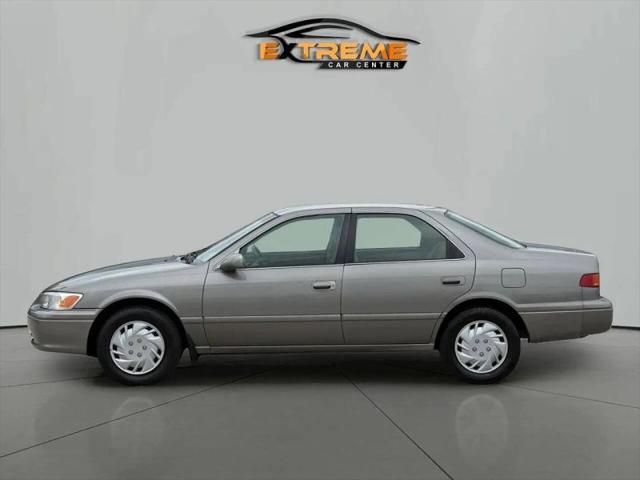 2001 Toyota Camry LE