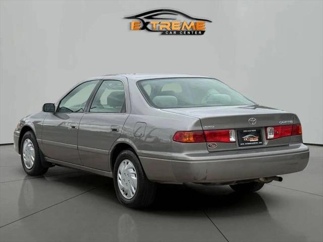 2001 Toyota Camry LE