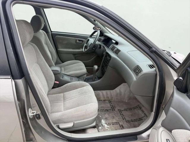 2001 Toyota Camry LE