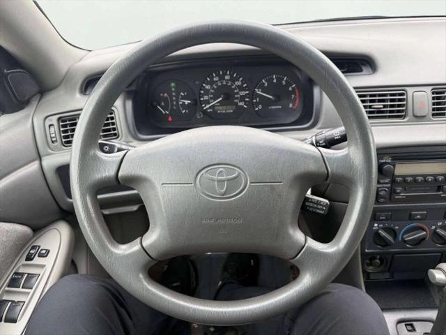 2001 Toyota Camry LE