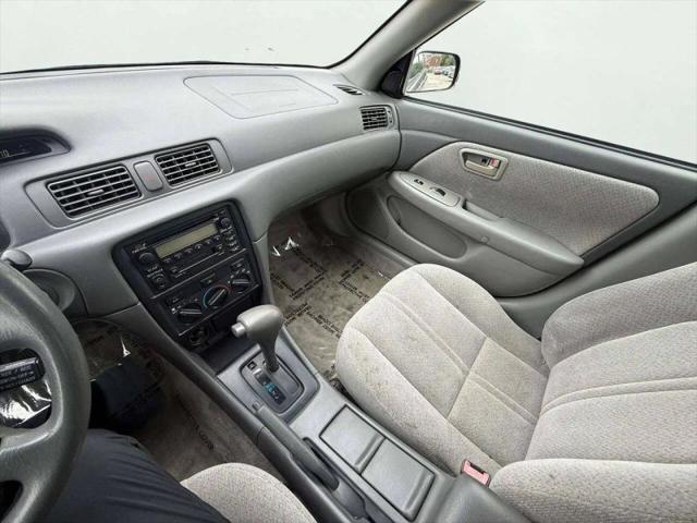 2001 Toyota Camry LE