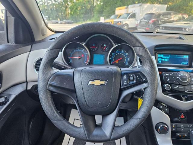 2013 Chevrolet Cruze LS Auto