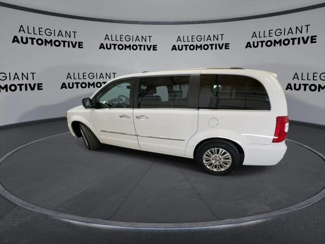 2014 Chrysler Town & Country Limited