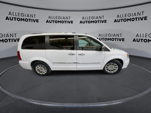 2014 Chrysler Town & Country Limited