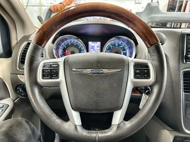 2014 Chrysler Town & Country Limited
