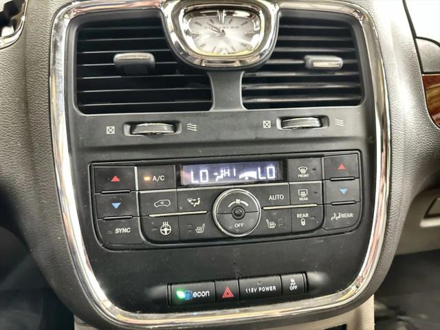 2014 Chrysler Town & Country Limited