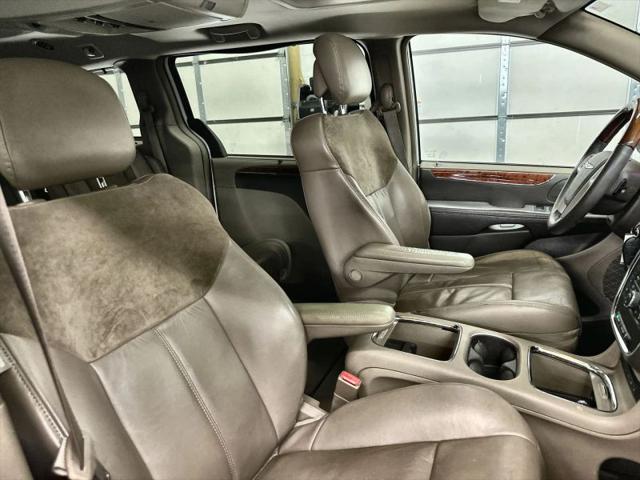 2014 Chrysler Town & Country Limited