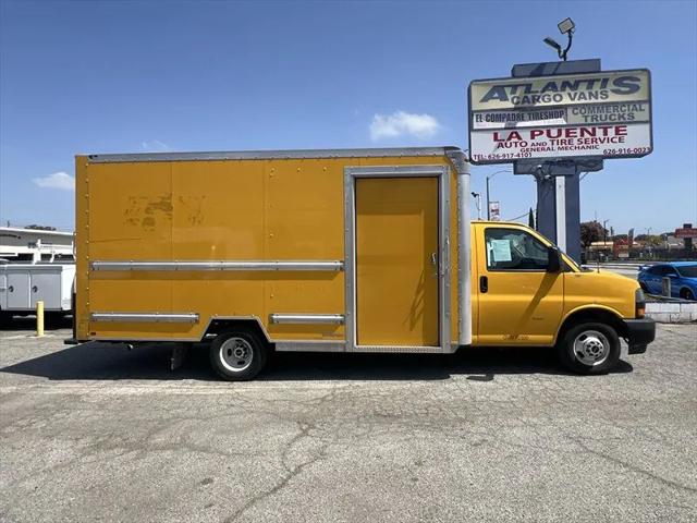 2023 GMC Savana Cutaway Work Van