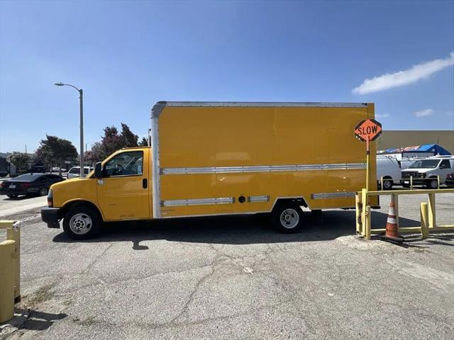 2023 GMC Savana Cutaway Work Van