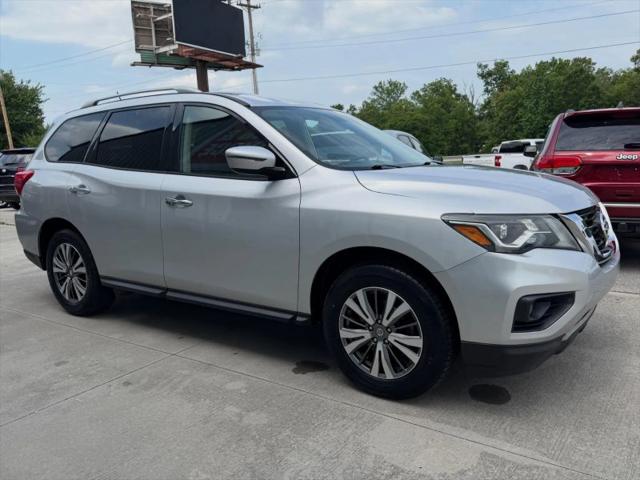 2018 Nissan Pathfinder SV