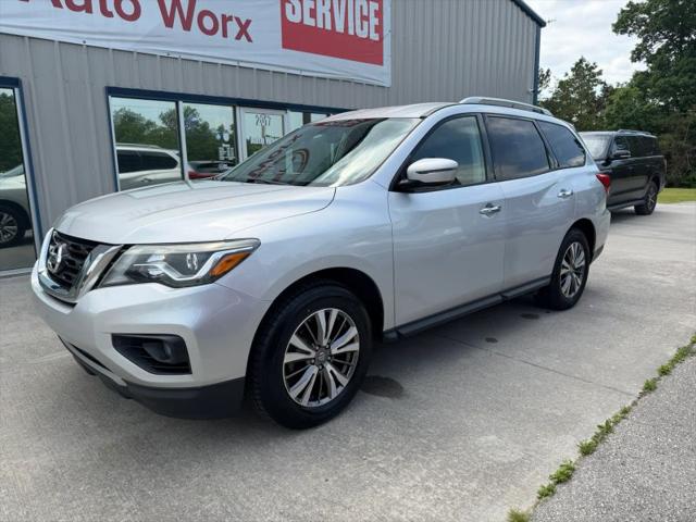 2018 Nissan Pathfinder SV