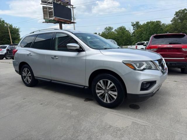 2018 Nissan Pathfinder SV