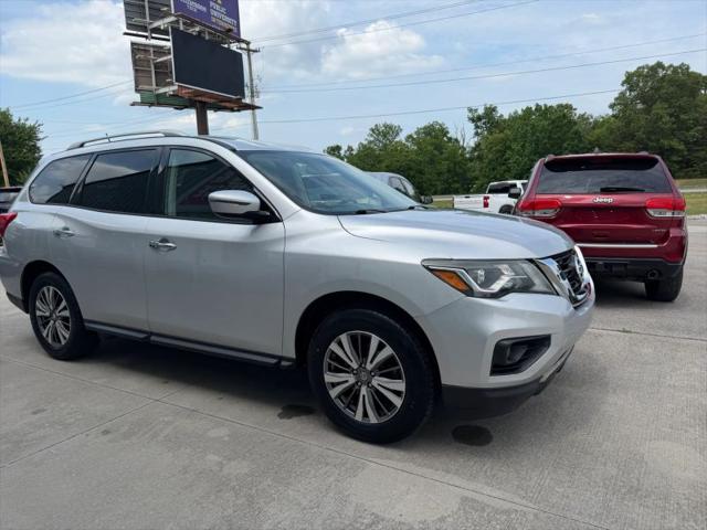 2018 Nissan Pathfinder SV