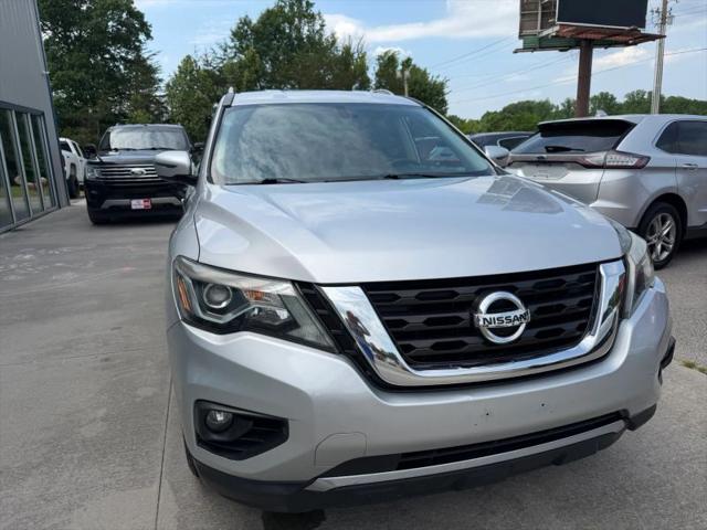 2018 Nissan Pathfinder SV