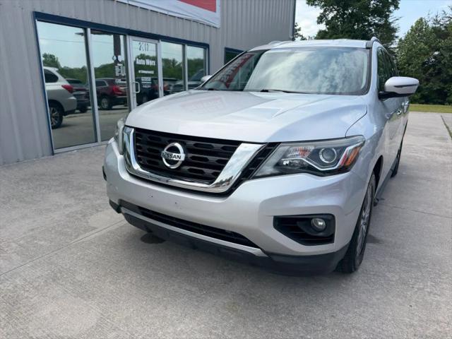 2018 Nissan Pathfinder SV