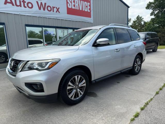2018 Nissan Pathfinder SV
