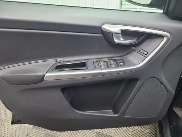 2016 Volvo XC60 T5 Premier