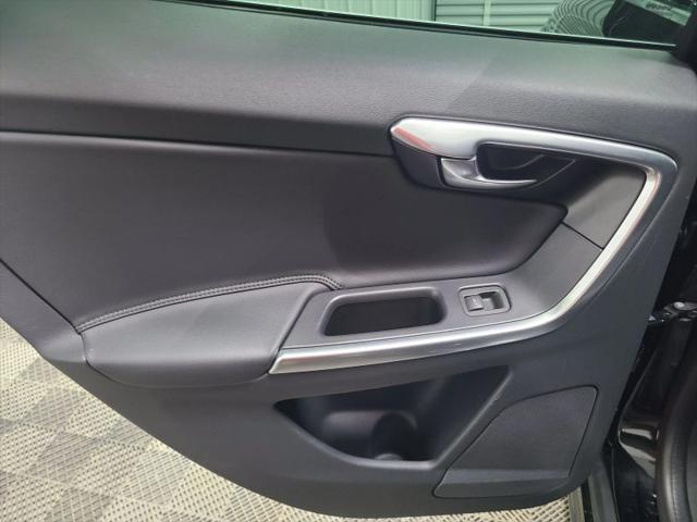 2016 Volvo XC60 T5 Premier