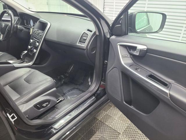 2016 Volvo XC60 T5 Premier