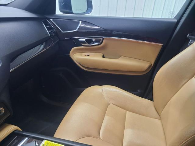2018 Volvo XC90 T5 Momentum