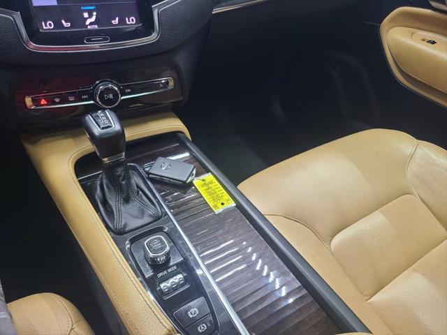 2018 Volvo XC90 T5 Momentum