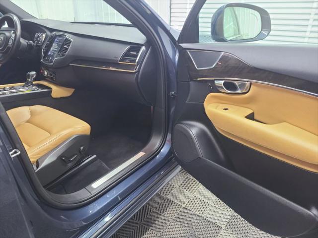 2018 Volvo XC90 T5 Momentum