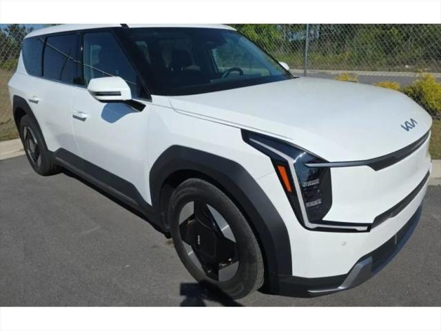2024 Kia EV9 Light Long Range