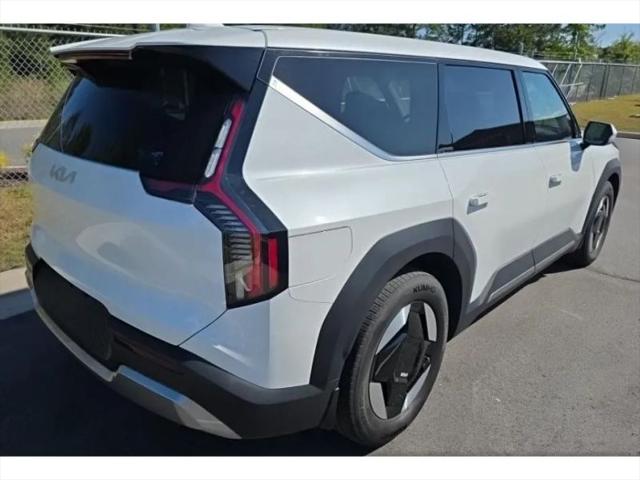 2024 Kia EV9 Light Long Range
