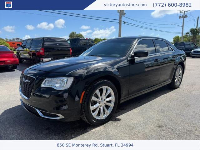 2017 Chrysler 300 Limited AWD