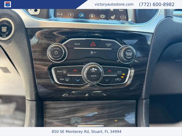 2017 Chrysler 300 Limited AWD
