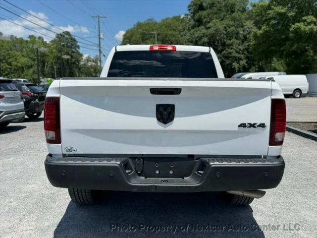 2024 Ram 1500 Classic Warlock Crew Cab 4x4 5'7" Box