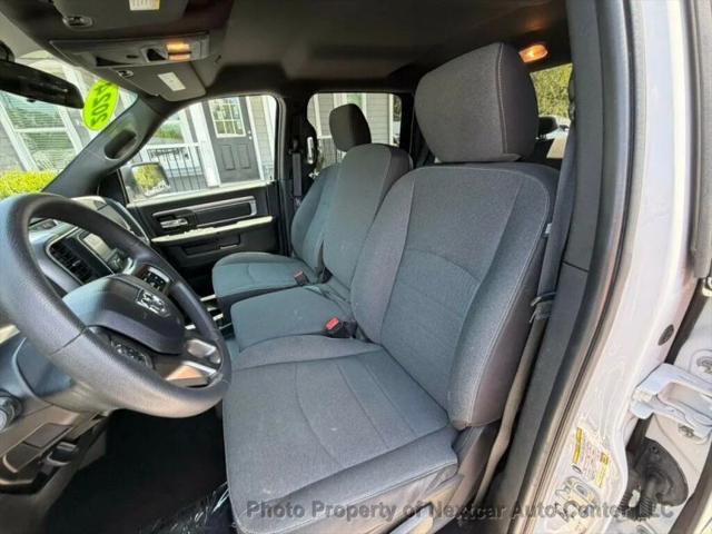 2024 Ram 1500 Classic Warlock Crew Cab 4x4 5'7" Box
