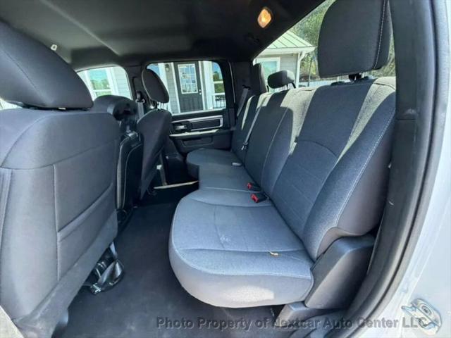 2024 Ram 1500 Classic Warlock Crew Cab 4x4 5'7" Box