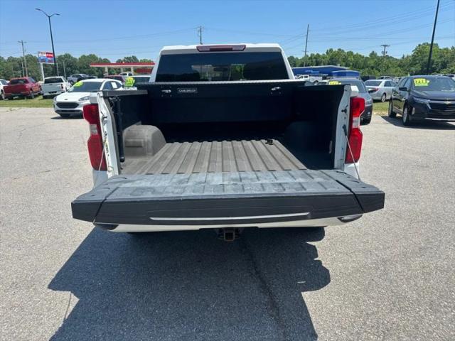 2021 Chevrolet Silverado 1500 4WD Crew Cab Short Bed Custom