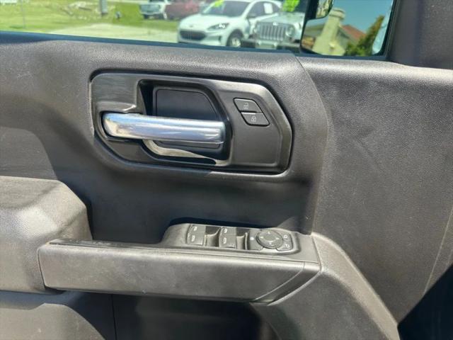 2021 Chevrolet Silverado 1500 4WD Crew Cab Short Bed Custom