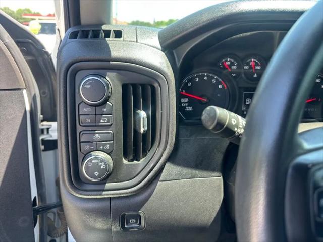 2021 Chevrolet Silverado 1500 4WD Crew Cab Short Bed Custom