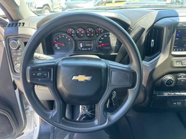 2021 Chevrolet Silverado 1500 4WD Crew Cab Short Bed Custom