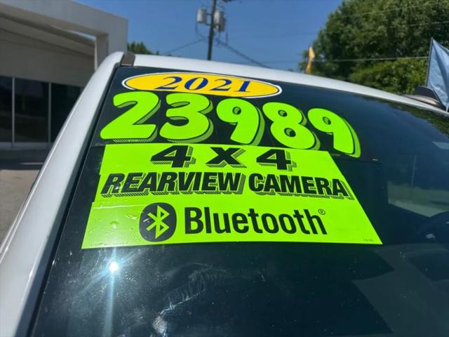 2021 Chevrolet Silverado 1500 4WD Crew Cab Short Bed Custom