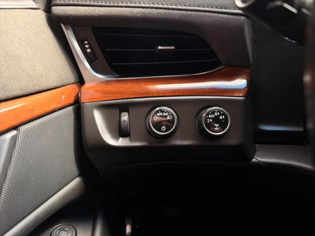 2016 Cadillac Escalade Luxury Collection