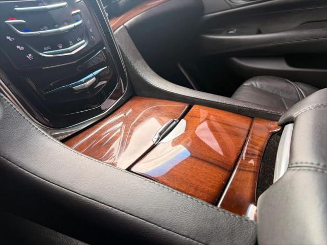 2016 Cadillac Escalade Luxury Collection
