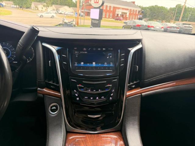 2016 Cadillac Escalade Luxury Collection