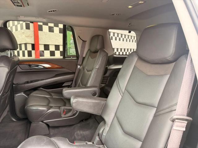 2016 Cadillac Escalade Luxury Collection