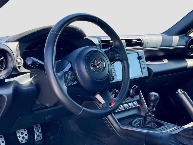 2025 Toyota GR86 Premium