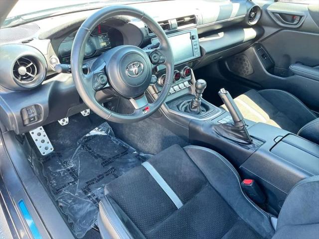 2025 Toyota GR86 Premium