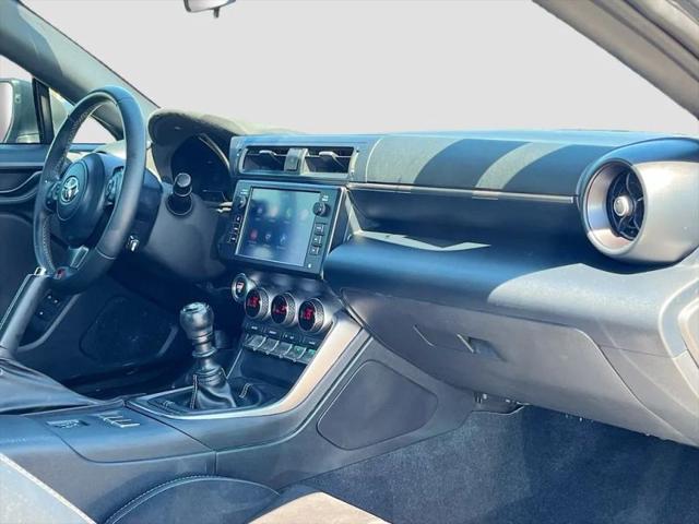 2025 Toyota GR86 Premium
